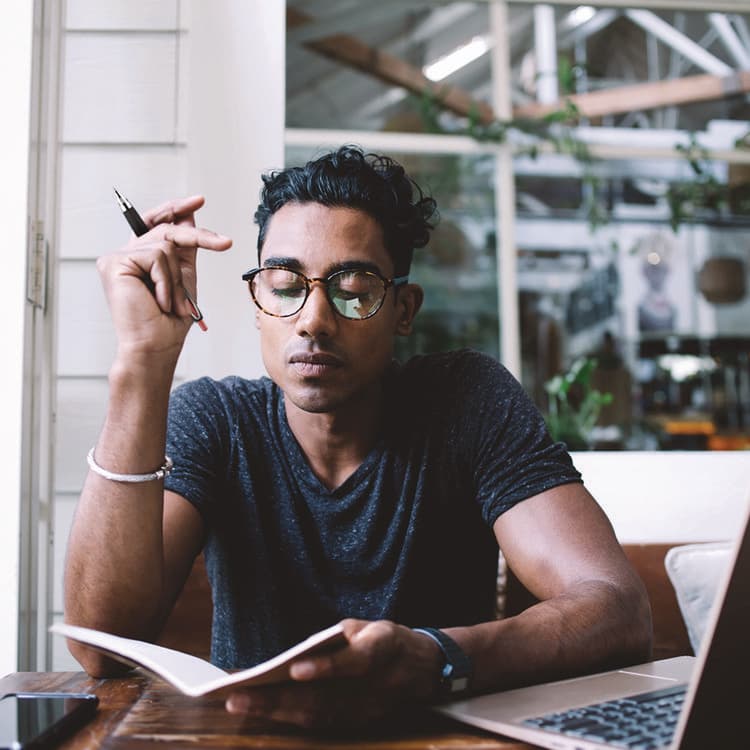 UNI Signo 207 Gel Pen, Retractable, Medium 0.7 mm, Assorted Ink and Barrel Colors, 5/Pack (UBC261221) thumbnail 3