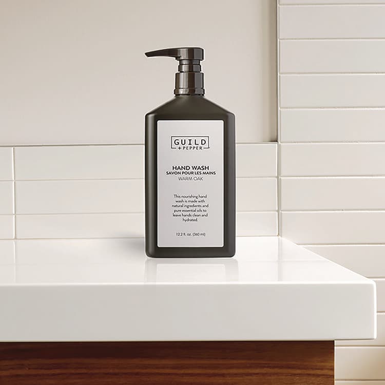 GILCHRIST & SOAMES Hand Wash, Warm Oak Scent, 12.2 oz, 12/Carton (GIS100306) thumbnail 3