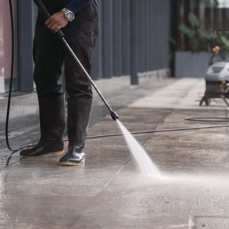 ZEP . Heavy Duty Alkaline Cleaner, 5 gal Pail (ZPER08535) thumbnail 2