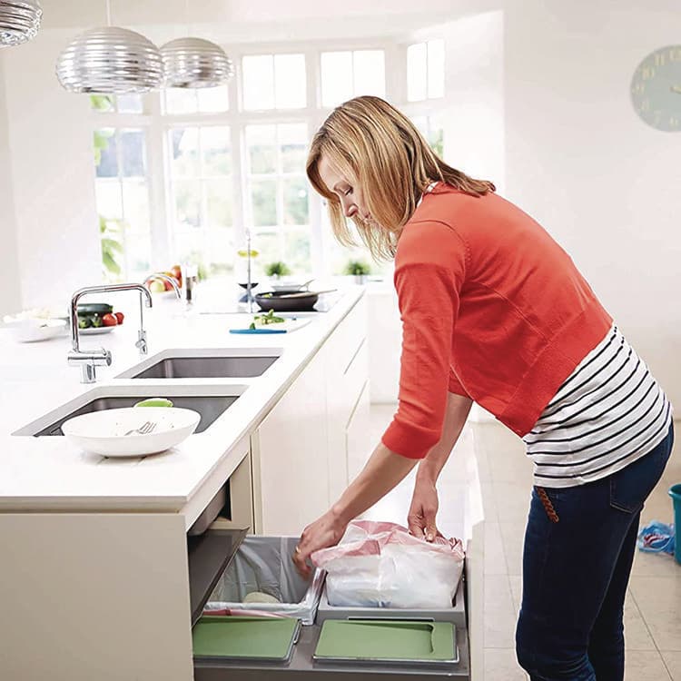 ZEP . Hand-Held Odor Neutralizer, Alpine Mist, 10 oz Aerosol Spray, 12/Carton (AMR1039394) thumbnail 3