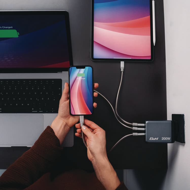 VERBATIM CORPORATION 200 W 4-Port GaN Wall Charger, Black/Gray (VER32204) thumbnail 4