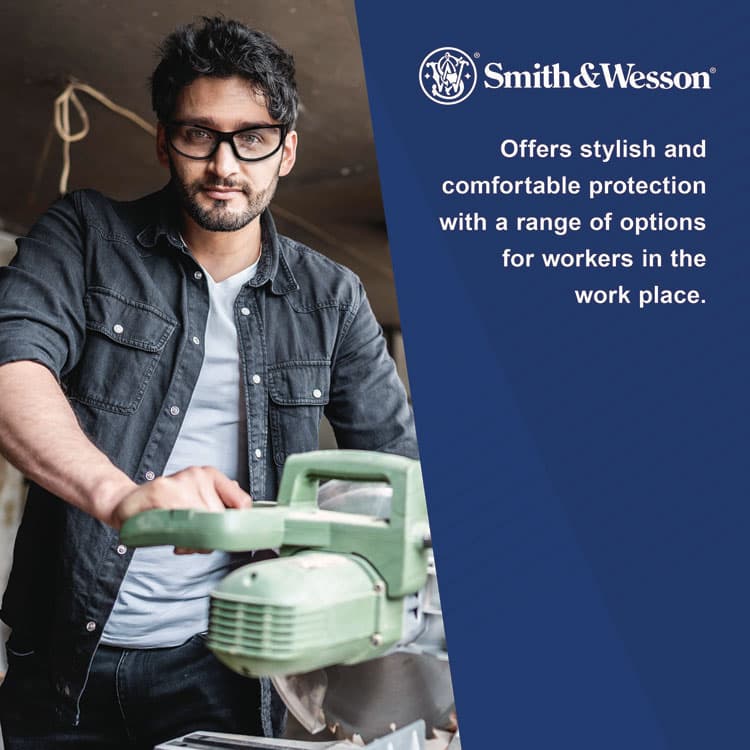 SMITH AND WESSON Safety Glasses Carrying Pouch with Belt Clip, 4.25 x 0.25 x 4.25, Black, 12/Carton (ANS19941) thumbnail 4