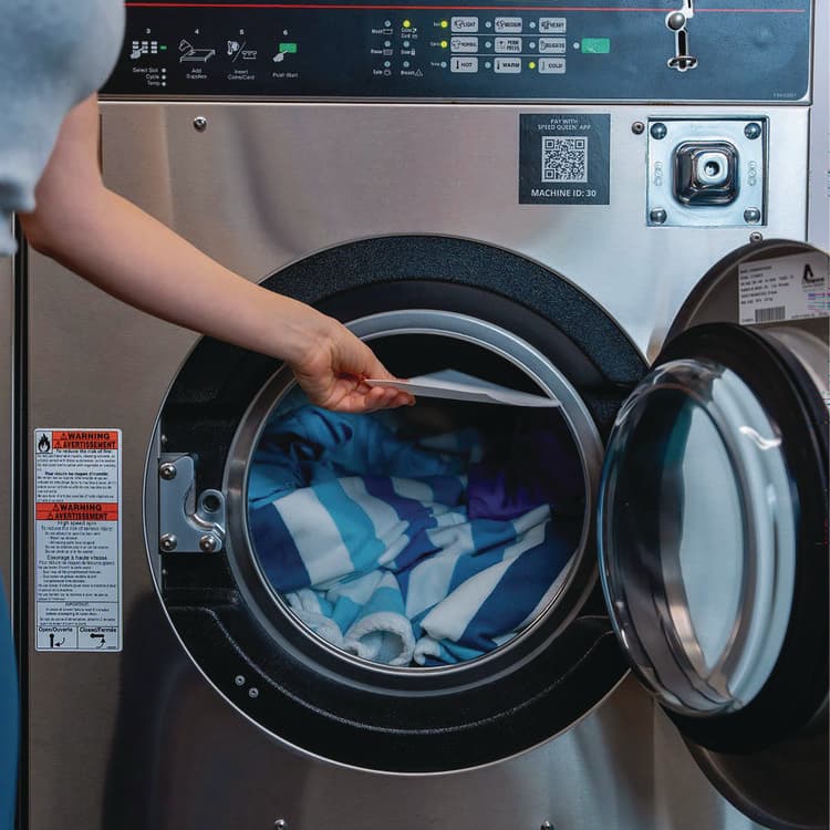 EARTH FRIENDLY PRODUCTS Liquidless Laundry Detergent Sheets, Free and Clear, 50 Sheets/Pack, 10 Packs/Carton (EOP953710CT) thumbnail 3