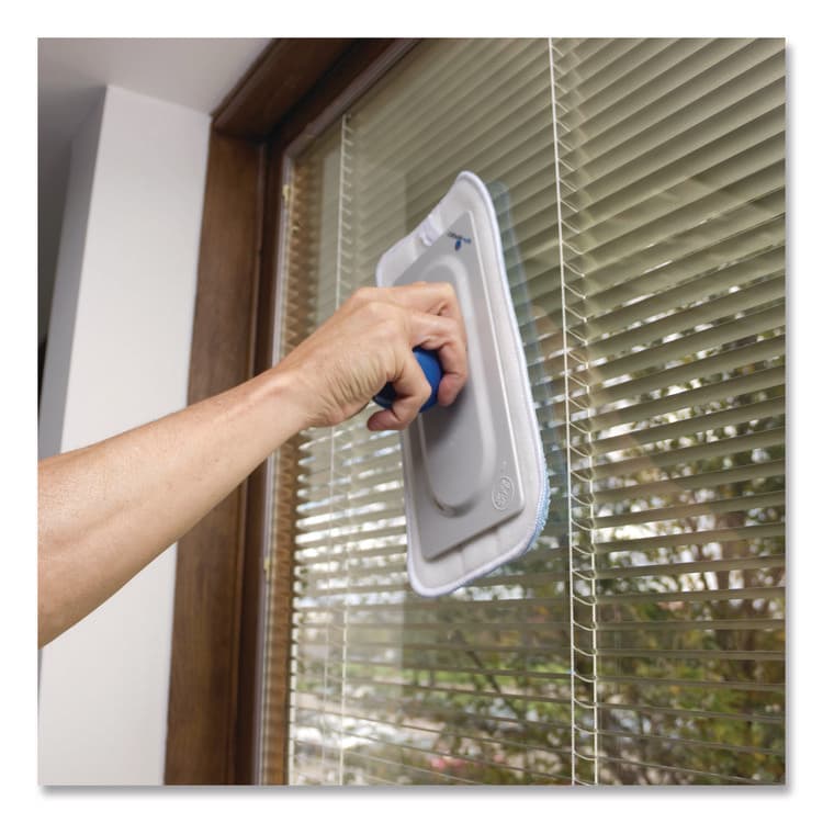 HOSPECO Sphergo Surface Cleaning Tool, Medium, 3" Handle (HOS2505SPHMST) thumbnail 2