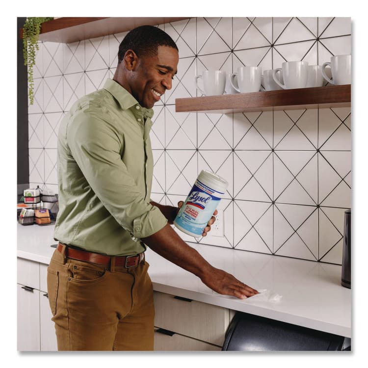 RECKITT BENCKISER Disinfecting Wipes, 1-Ply, 7 x 7.25, Crisp Linen, White, 80 Wipes/Canister, 6 Canisters/Carton (RAC89346CT) thumbnail 3