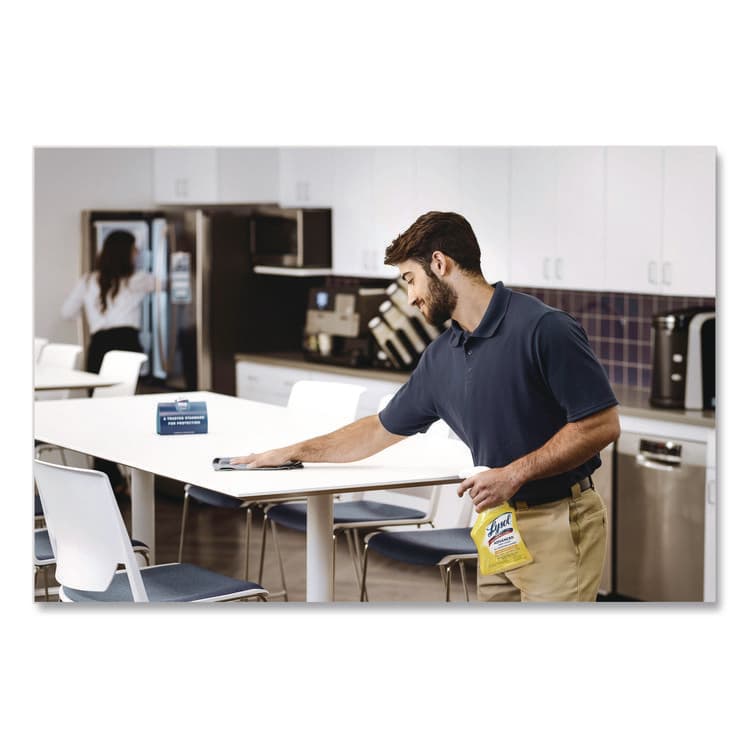 RECKITT BENCKISER Advanced Deep Clean All Purpose Cleaner, Lemon Breeze, 32 oz Trigger Spray Bottle, 12/Carton (RAC00351) thumbnail 3