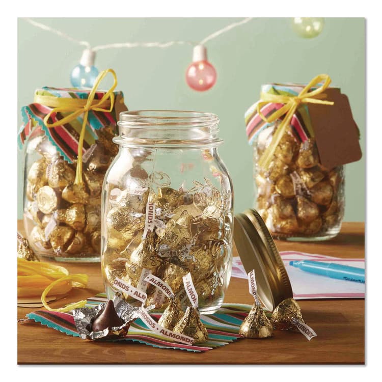 THE HERSHEY COMPANY KISSES Milk Chocolate with Almonds, Party Pack, 32 oz Bag (GRR24600418) thumbnail 4