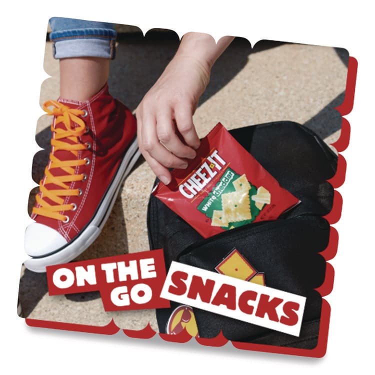 KELLOGG'S Cheez-It Crackers, 1.5 oz Single-Serving Snack Bags, White Cheddar, 8/Box (KEB12653) thumbnail 4
