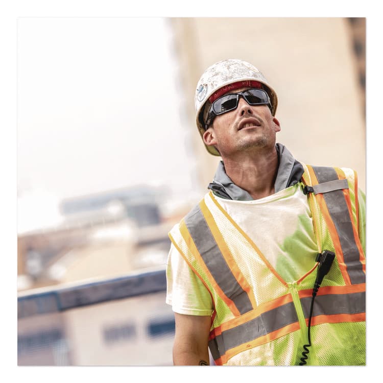 ERGODYNE CORPORATION Chill-Its 6602 Evaporative PVA Cooling Towel, 29.5 x 13, One Size Fits Most, PVA, Gray (EGO12438) thumbnail 4