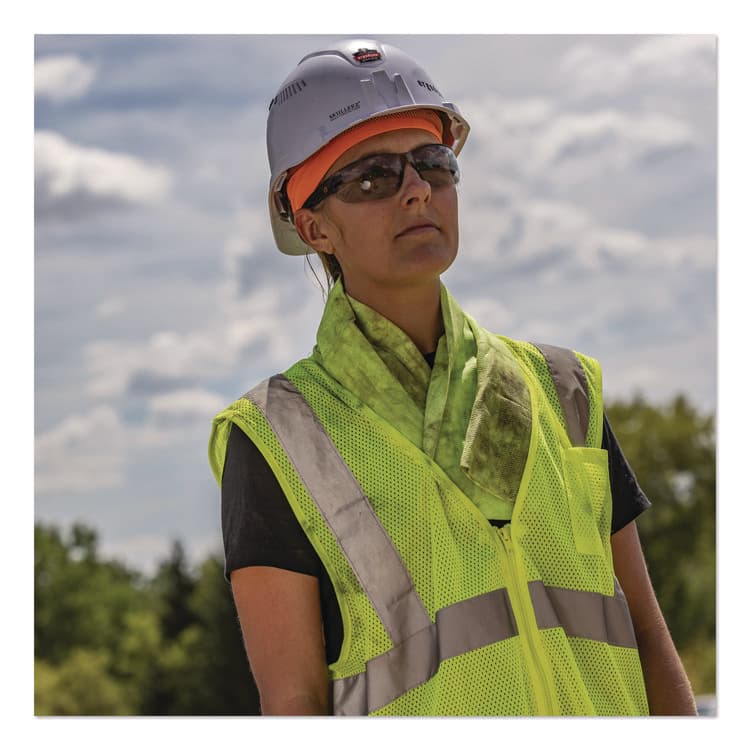 ERGODYNE CORPORATION Chill-Its 6602 Evaporative PVA Cooling Towel, 29.5 x 13, One Size Fits Most, PVA, Hi-Vis Lime (EGO12439) thumbnail 4
