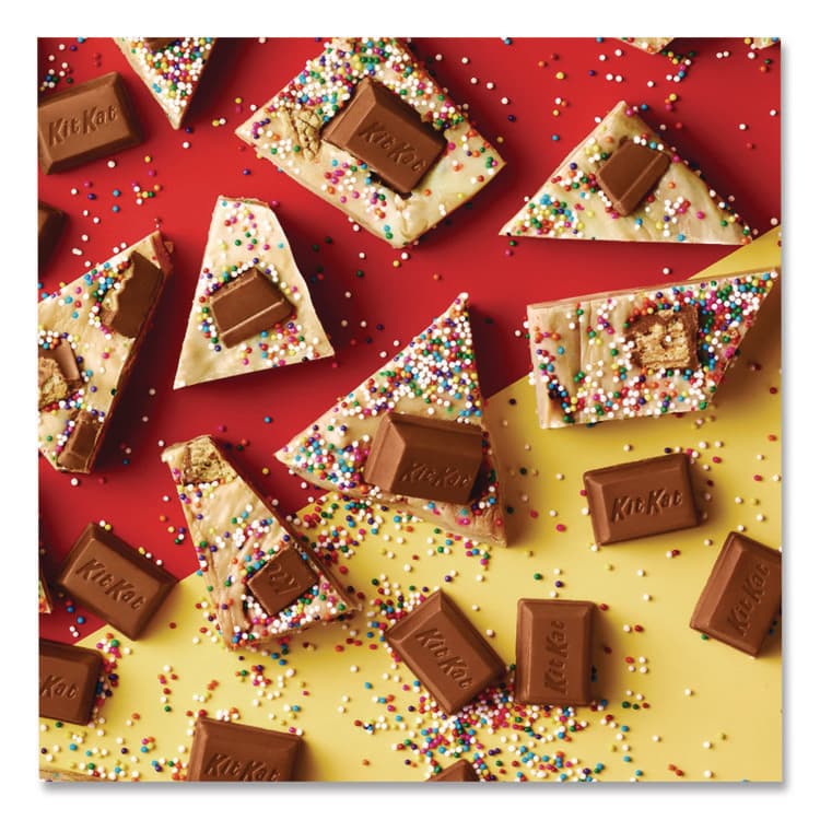 THE HERSHEY COMPANY Snack Size, Crisp Wafers in Milk Chocolate, 32.34 oz Bag (GRR24600359) thumbnail 3