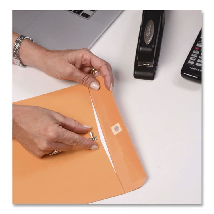 QUALITY PARK PRODUCTS Clasp Envelope, 28 lb Bond Weight Kraft, #97, Square Flap, Clasp/Gummed Closure, 10 x 13, Brown Kraft, 100/Box (QUA37897) thumbnail 4