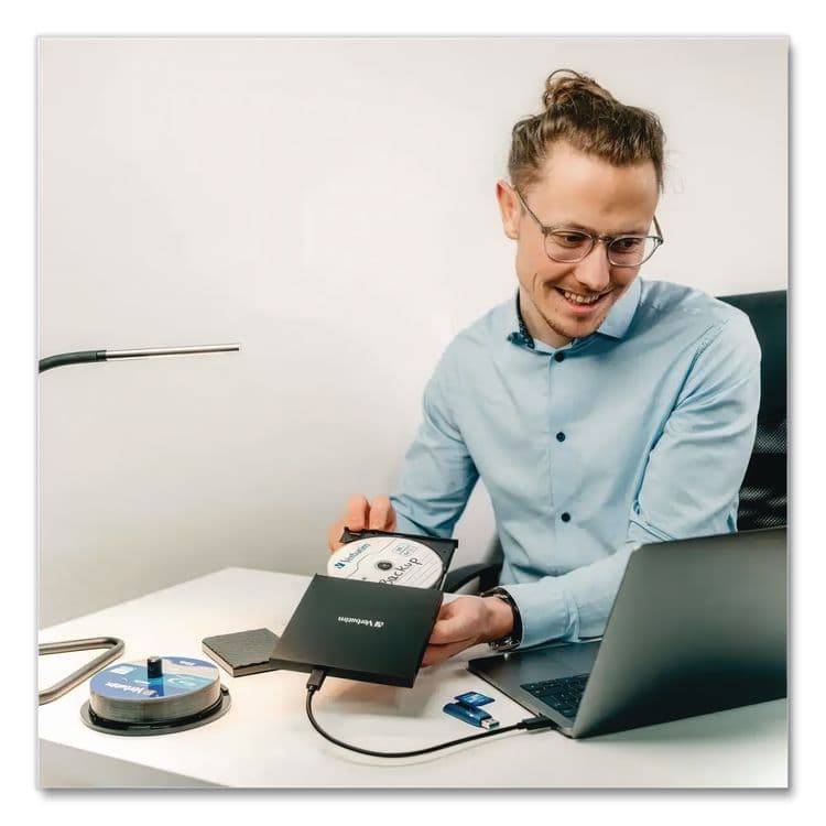 VERBATIM CORPORATION V3 Max USB 3.0 Flash Drive, 256 GB, Blue (VER49809) thumbnail 4