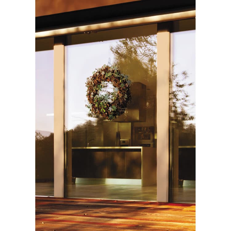 3M/COMMERCIAL TAPE DIV. All Weather Hooks and Strips, Large, Plastic, Clear, 4 lb Capacity, 1 Hook and 2 Strips/Pack (MMM17093CLRAWES) thumbnail 3