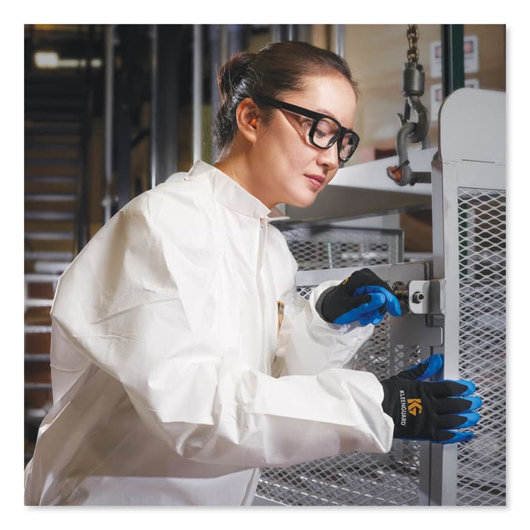 KIMBERLY-CLARK PROFESSIONAL A40 Elastic-Cuff and Ankles Coveralls, 3X-Large, White, 25/Carton (ANS44316) thumbnail 4