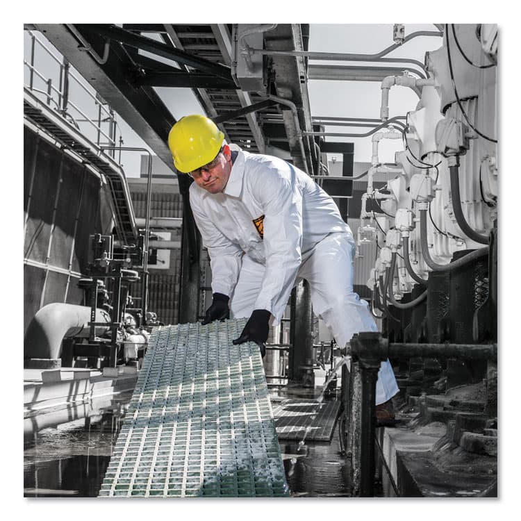 KIMBERLY-CLARK PROFESSIONAL A20 Breathable Particle Protection Coveralls, 3X-Large, White, 20/Carton (ANS49006) thumbnail 4