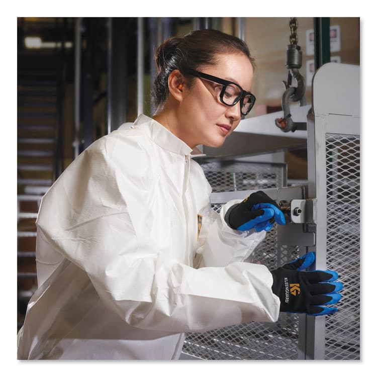 KIMBERLY-CLARK PROFESSIONAL A40 Elastic-Cuff and Ankles Coveralls, White, 2X-Large, 25/Carton (ANS44315) thumbnail 4