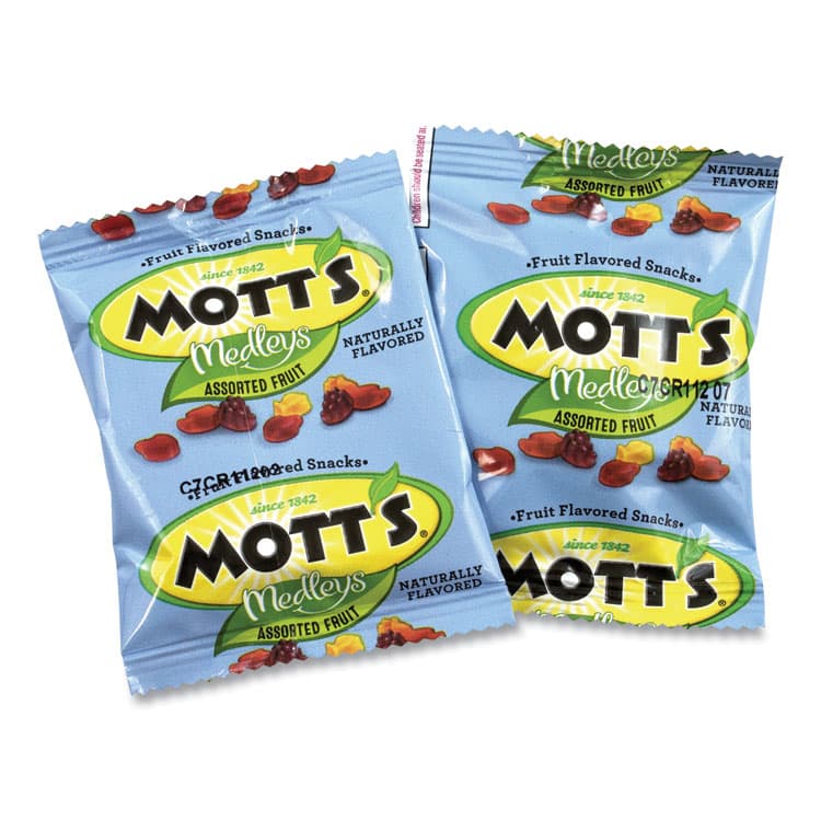 MOTT'S LLP Medleys Fruit Snacks, 0.8 oz Pouch, 90 Pouches/Box (GRR20900325)