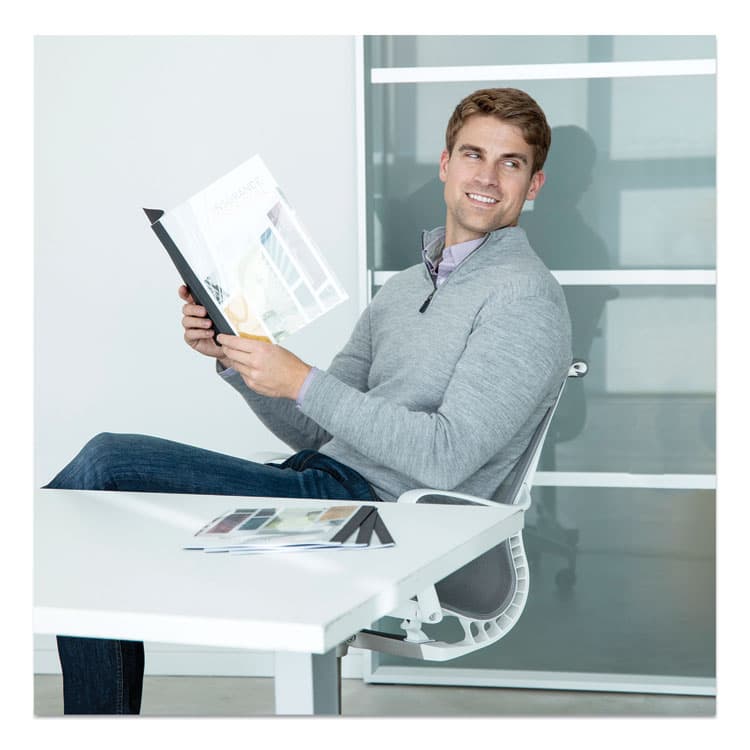 FELLOWES MFG. CO. Thermal Binding System Presentation Covers, 15-Sheet Capacity, Plastic, Square Corners, 11 x 8.5, Clear/Matte Black, 10/Pack (FEL5225301) thumbnail 3