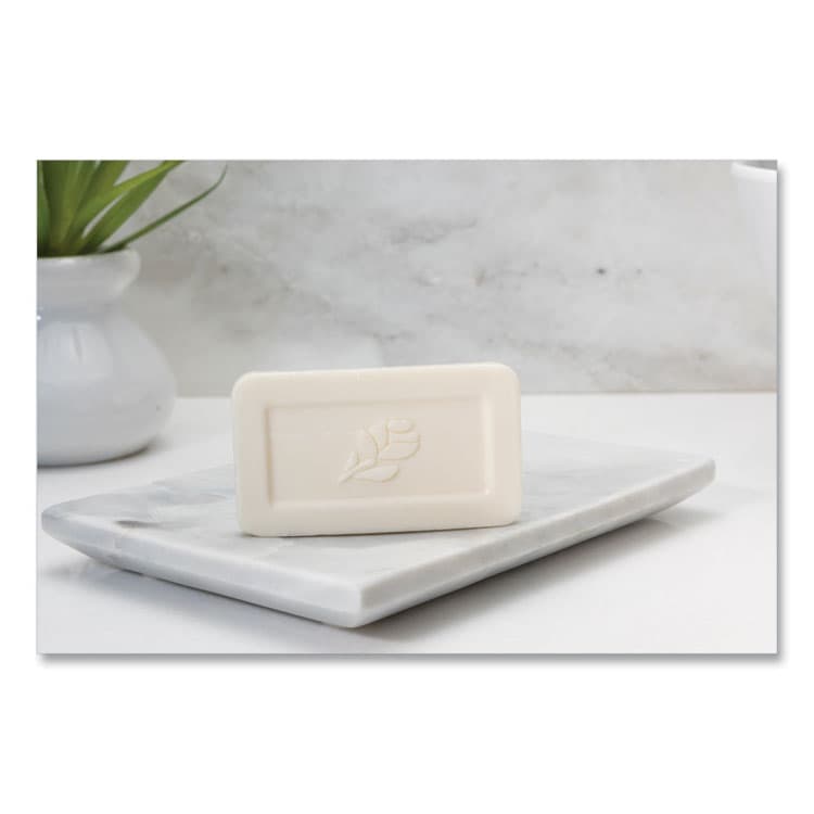 TRANSMACRO AMENITIES Unwrapped Amenity Bar Soap, Fresh Scent, #1 1/2, 500/Carton (GTP400150) thumbnail 2