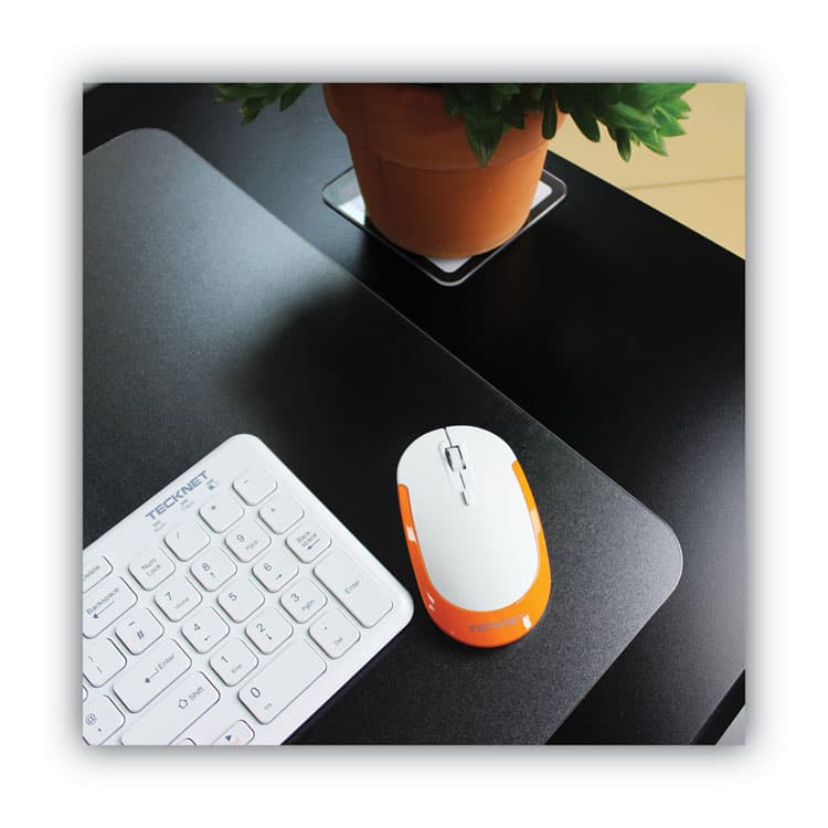 FLOORTEX Desktex Polycarbonate Desk Pad, 22" x 17", Clear (FLRFPDE1722RA) thumbnail 2