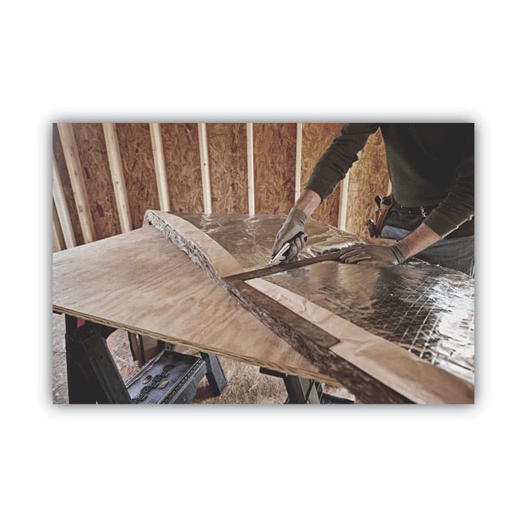 STANLEY BOSTITCH Curved Quick-Change Utility Knife, Stainless Steel Retractable Blade, 3 Blades, 6.63" Metal Handle, Black/Chrome (BOS10788) thumbnail 4