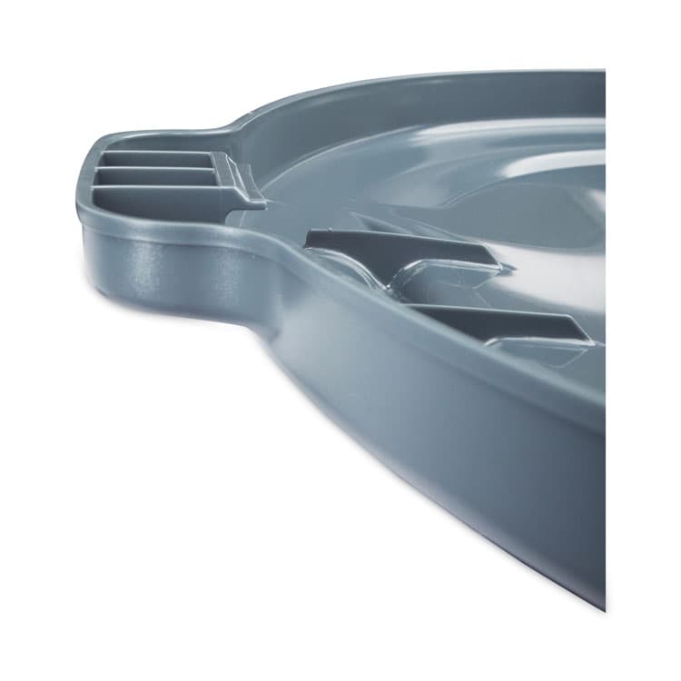 RUBBERMAID COMMERCIAL PROD. BRUTE Self-Draining Flat Top Lids for 10 gal Round BRUTE Container, 15.91" Diameter, Gray, 6/Carton (RCP260900GRAYCT) thumbnail 4