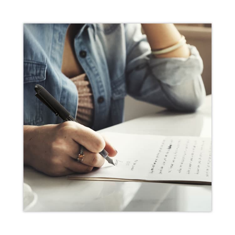 PILOT CORP. OF AMERICA Varsity Fountain Pen, Medium 1 mm, Black Ink, Clear/Black Barrel (PIL90010) thumbnail 3