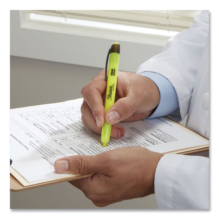 SANFORD Retractable Highlighters with Storage Pouch, Assorted Ink Colors, Chisel Tip, Assorted Barrel Colors, 8/Set (SAN28101) thumbnail 2