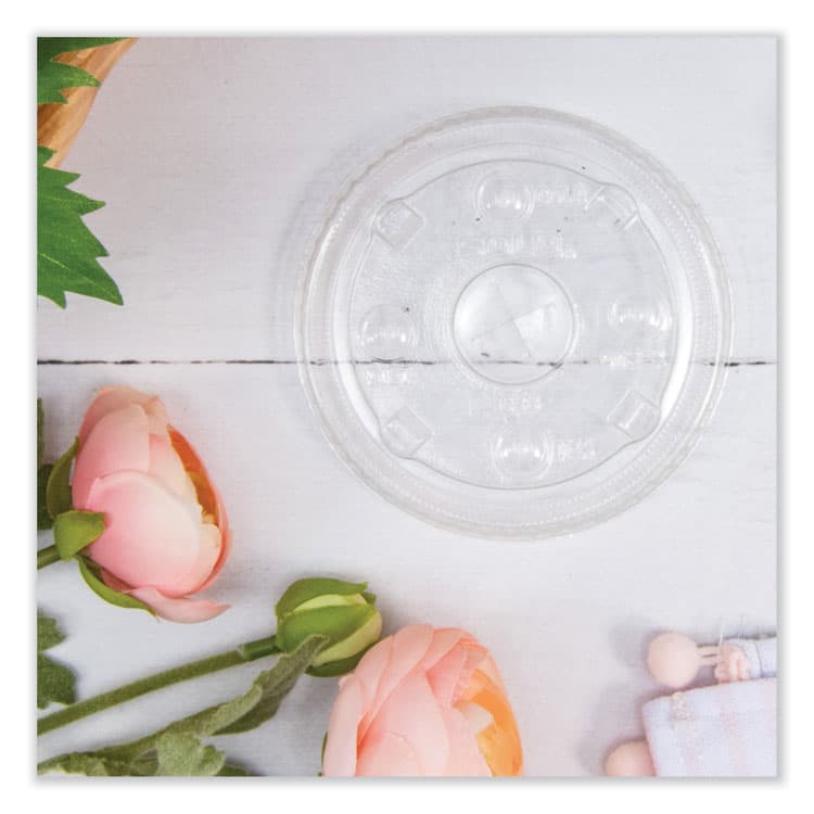 DART PETE Plastic Flat Straw-Slot Cold Cup Lids, Fits 12 oz to 24 oz Cold Cups, Plastic, Clear, 1,000/Carton (SCC668NS) thumbnail 3