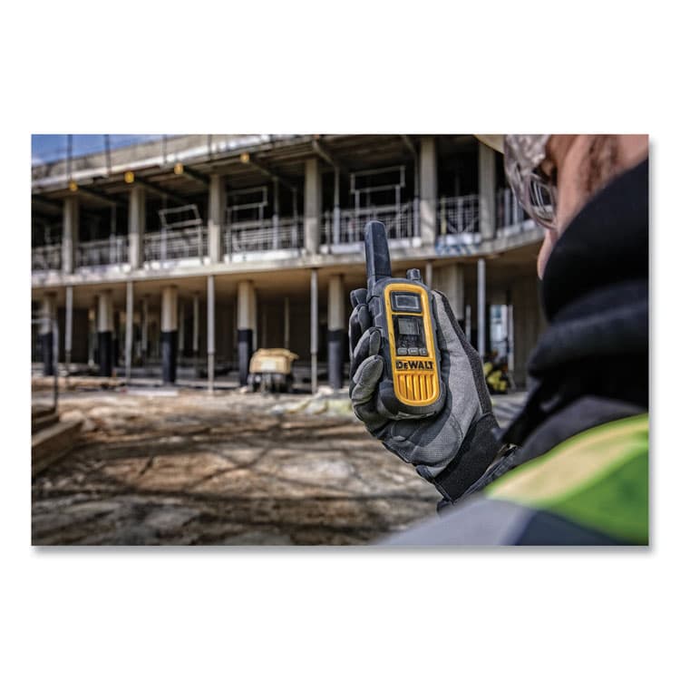 STANLEY BLACK & DECKER, . 1DXFRS800SV1 FRS Two-Way Radios, 2 Radios, 2 W, 22 Channels (SEH1DXFRS800SV1) thumbnail 2