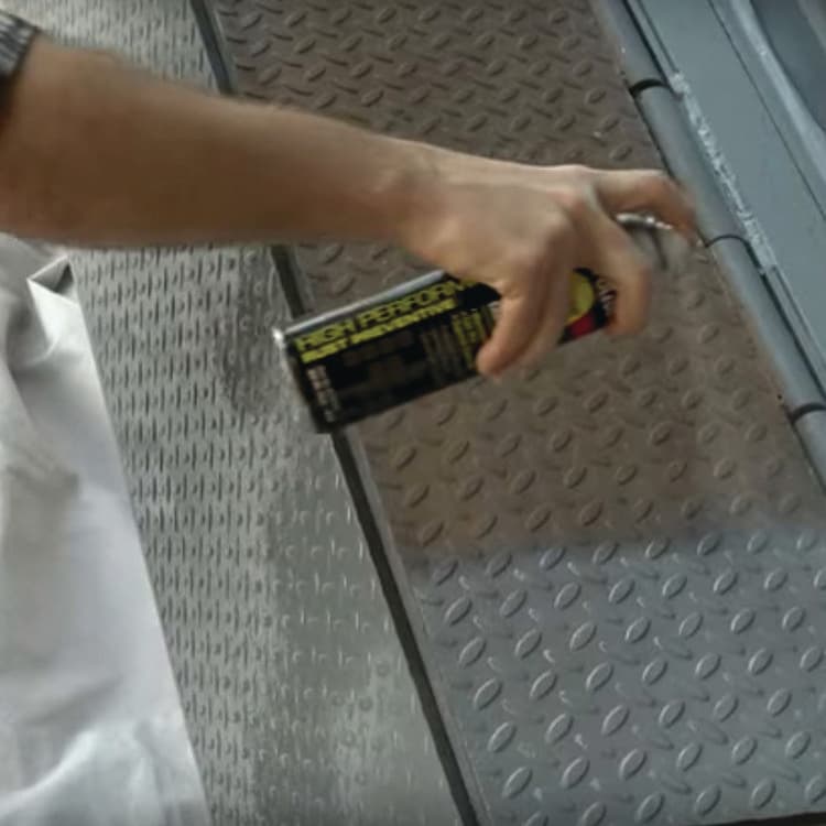 RUST-OLEUM CORPORATION Hard Hat High Performance V2100 System Rust Preventive Enamel Spray Paint, Gloss Black, 15 oz Aerosol Can, 6/Carton (RSTV2179838CT) thumbnail 3