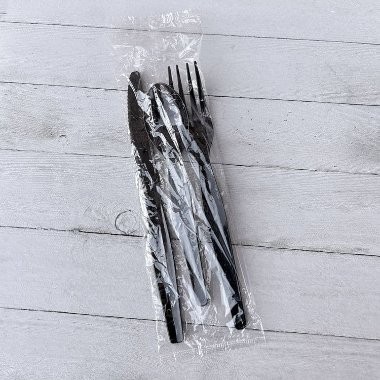 BOARDWALK Three-Piece Polystyrene Cutlery Kit, Heavyweight, Fork/Knife/Spoon, Plastic, Black, 250/Carton (BWK3KITHVYBL) thumbnail 3